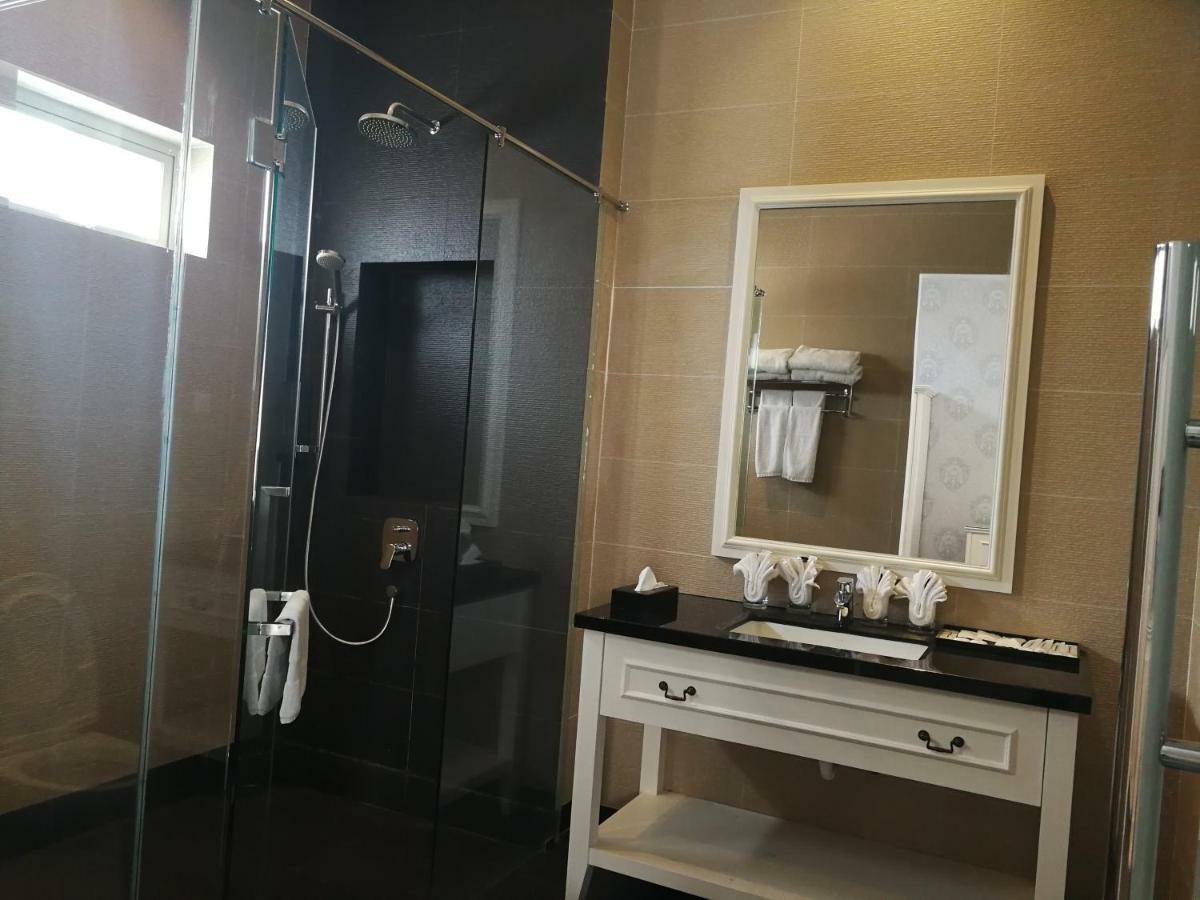 فندق كاسا بيانكا كلوانغ المظهر الخارجي الصورة